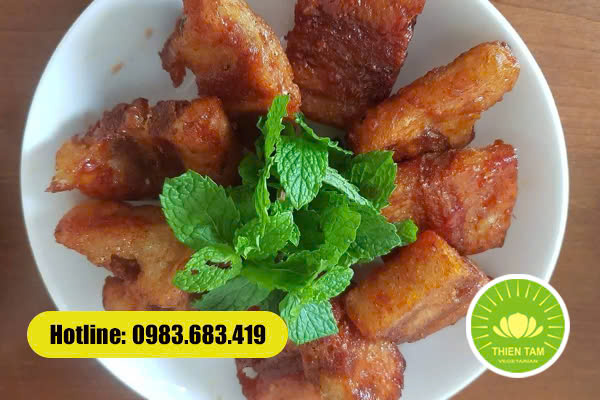 Heo quay chay giòn bì – món chay đặc sắc trong mâm cỗ Vu Lan