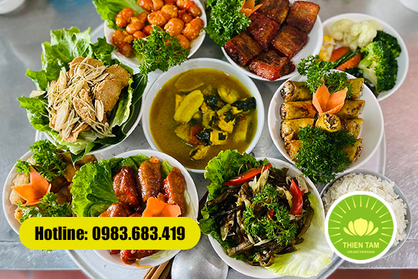 Mâm cơm cúng ngày mùng 1, ngày rằm: Nên chọn mặn hay chay?