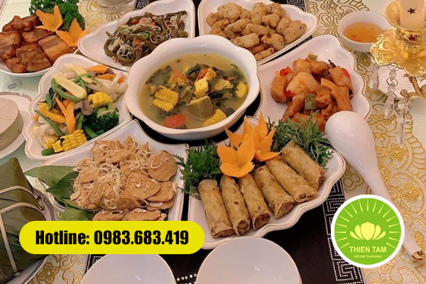 Cỗ chay gia tiên hiện đại kết hợp món chay mới lạ và ý nghĩa tâm linh