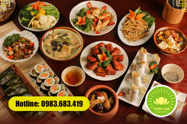 Mâm cỗ chay đám giỗ đầy đủ 12 món – Bày trí trang trọng, đủ lễ, đủ vị