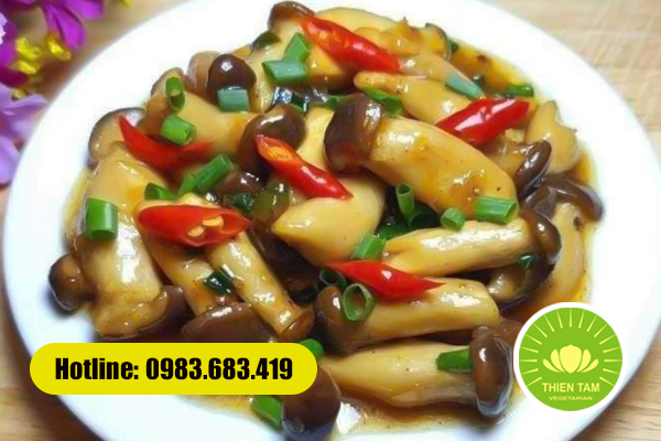 Nấm đùi gà kho tiêu thơm đậm đà, nguyên liệu sạch cho mâm cỗ chay